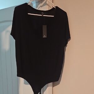 Lulu's Black Short Sleeve V-Neck Bodysuit